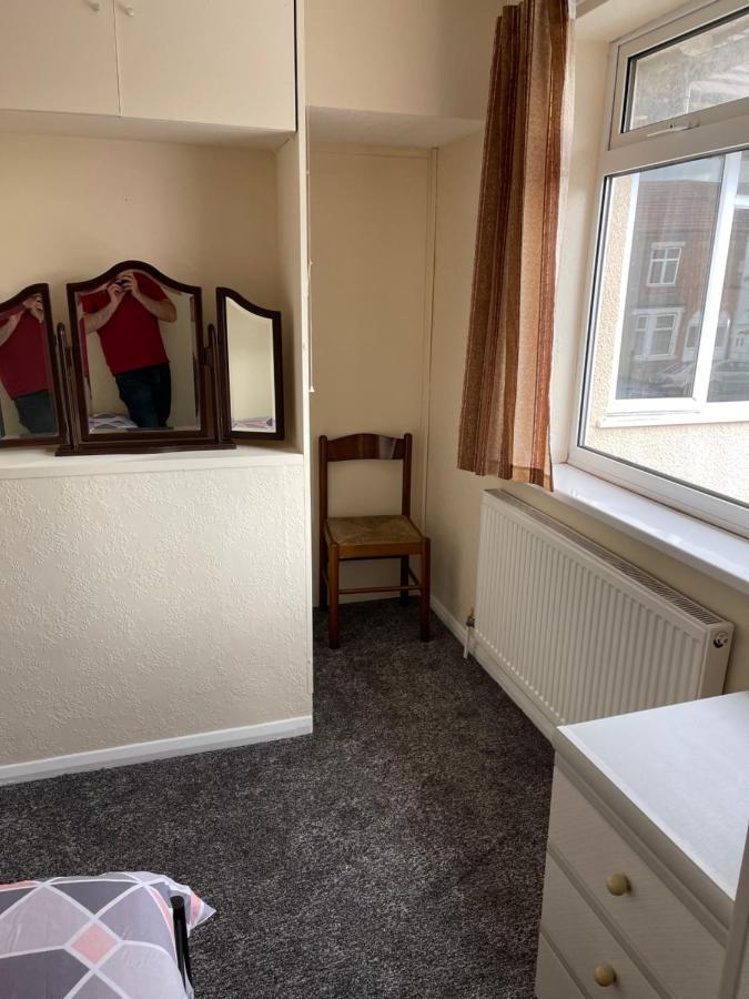 Spacious, Sleeps 17, 3 Bathrooms, Parking, מנספילד מראה חיצוני תמונה