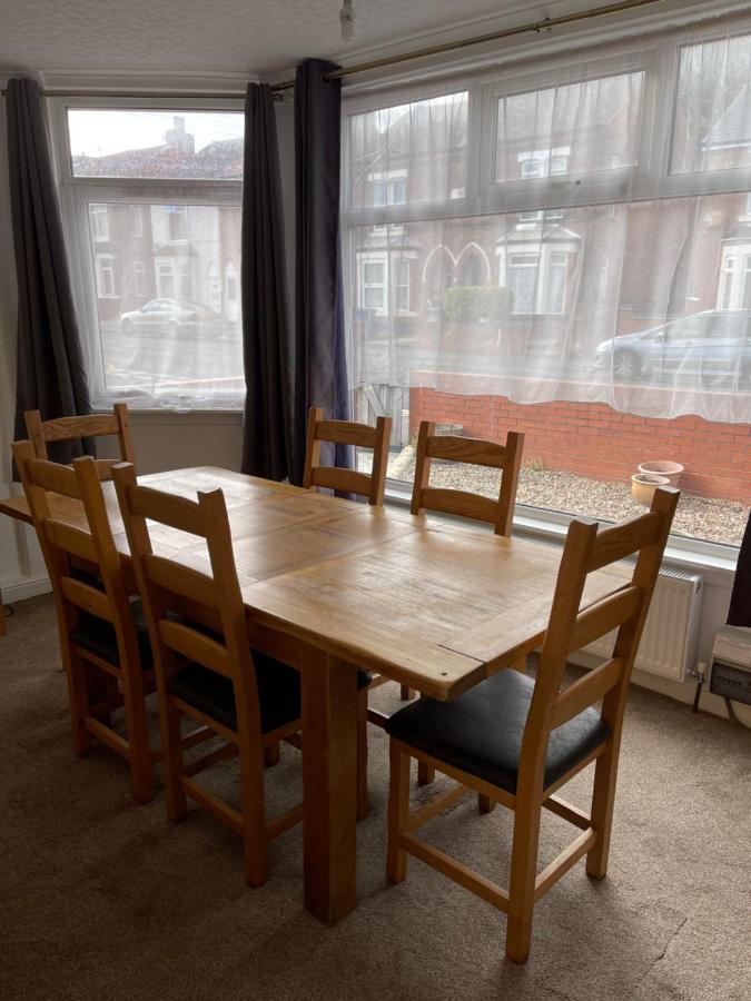 Spacious, Sleeps 17, 3 Bathrooms, Parking, מנספילד מראה חיצוני תמונה