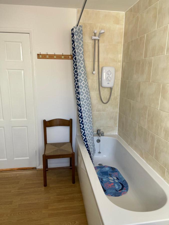 Spacious, Sleeps 17, 3 Bathrooms, Parking, מנספילד מראה חיצוני תמונה